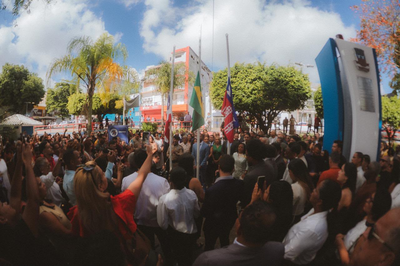 Candeias 68 anos: Prefeitura inicia comemoração do aniversário da cidade com atos cívicos e assinatura de ordem de serviço