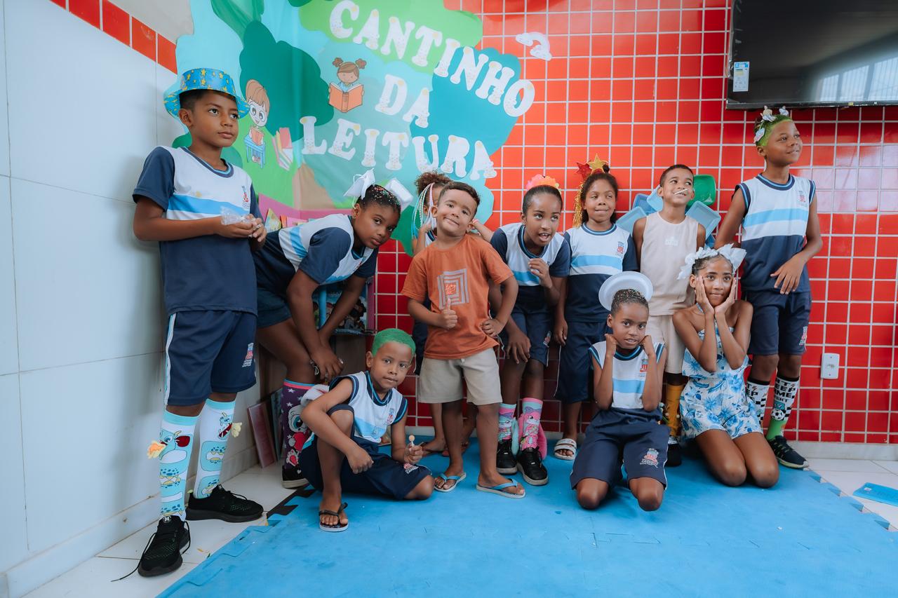 Candeias: Educação encerra semana da criança com desfile maluco